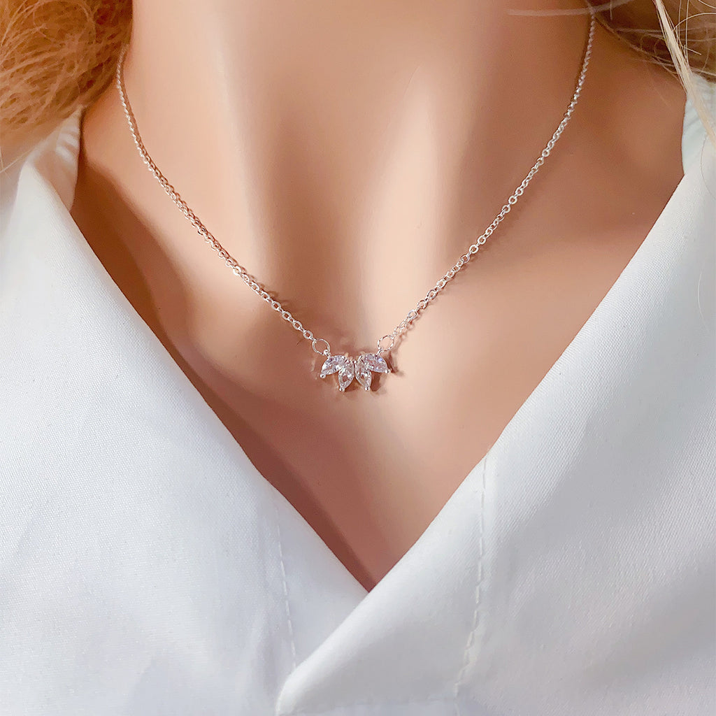 Trendy Leaf Necklace for Women - Unique Design