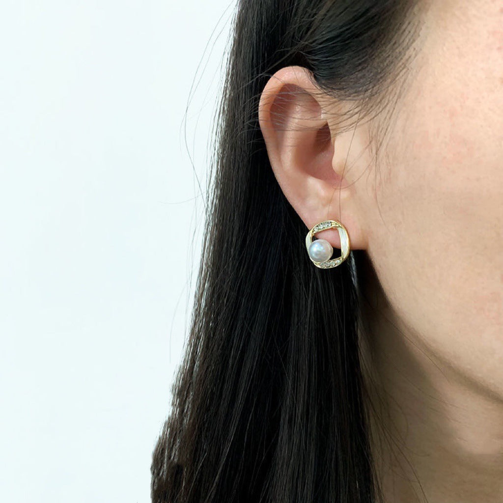 Twisted Hollow Pearl Earrings for Women - Chic Design