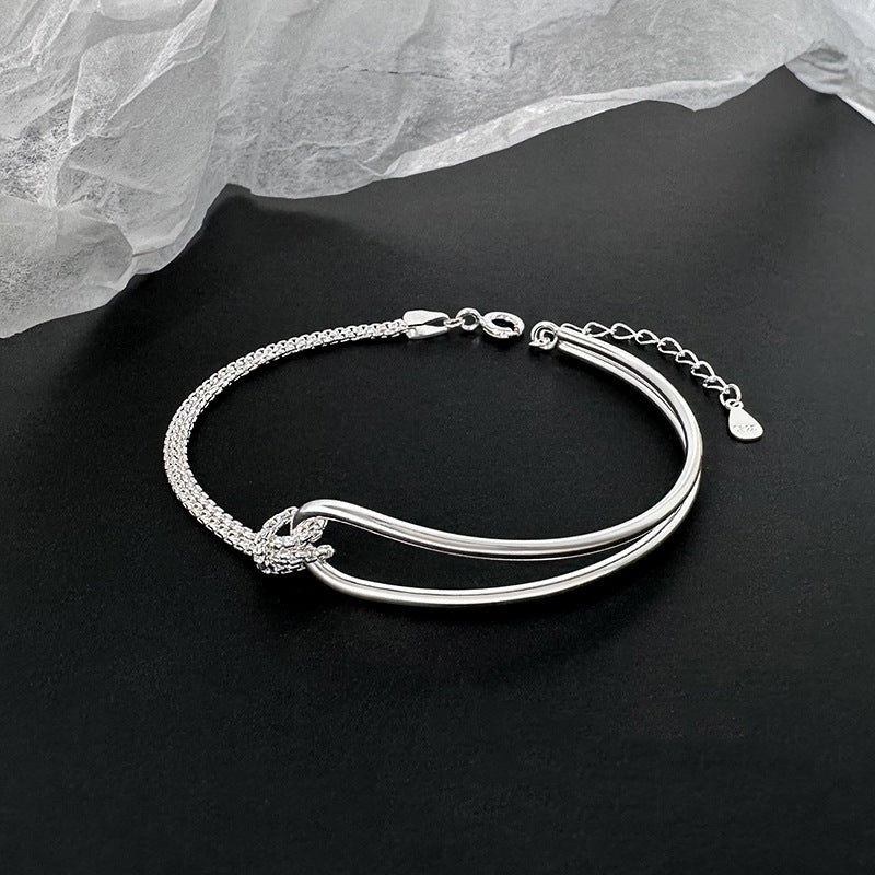 Minimalist Geometric Chain Bracelet with Twisted Design