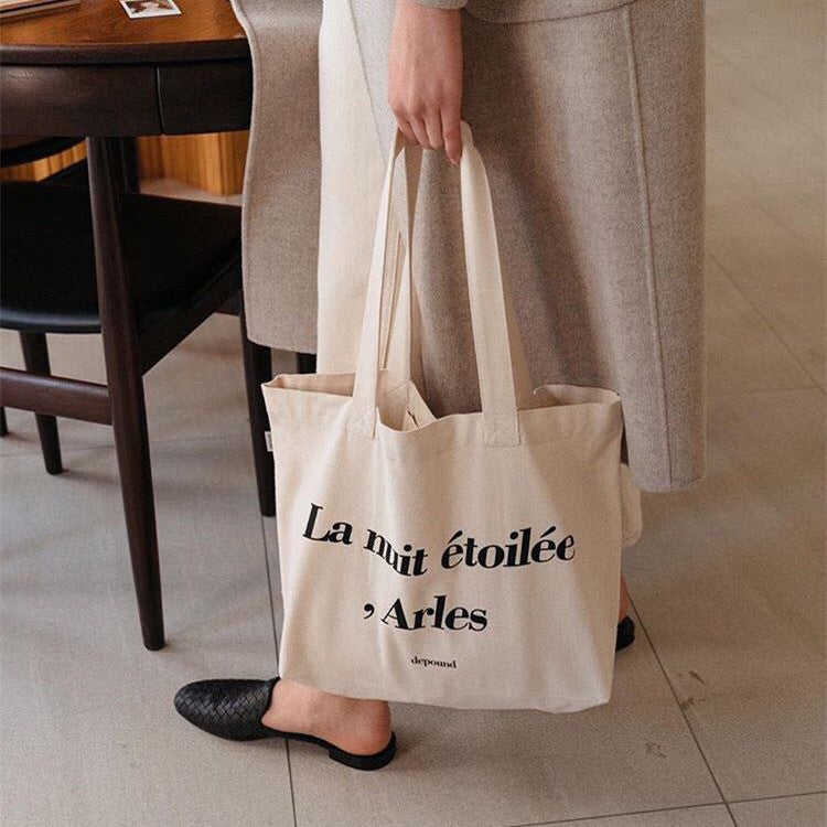 Women's Large Capacity Canvas Handbag for Commuting