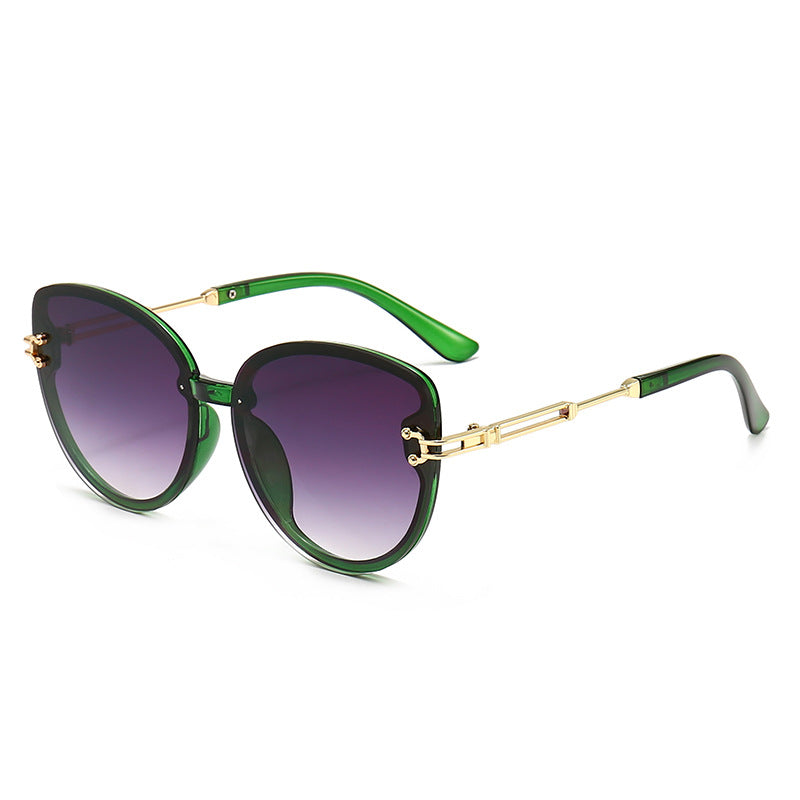 Wholesale Fashion Cat Eye Sunglasses for Women 6066