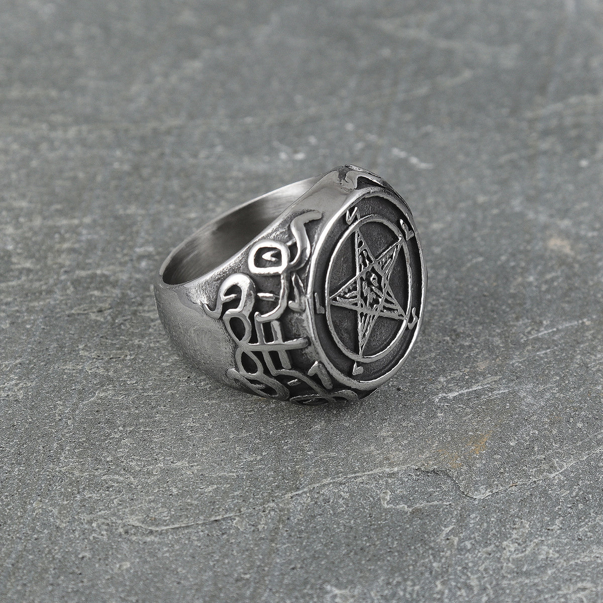 Fashionable Men's Satanic Devil Goat Head Ring