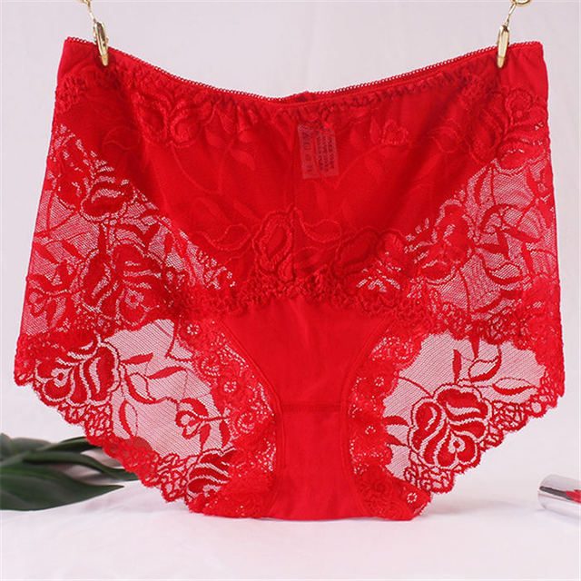 "Mid-High Waist Lace Seamless Hip-Lifting Briefs"