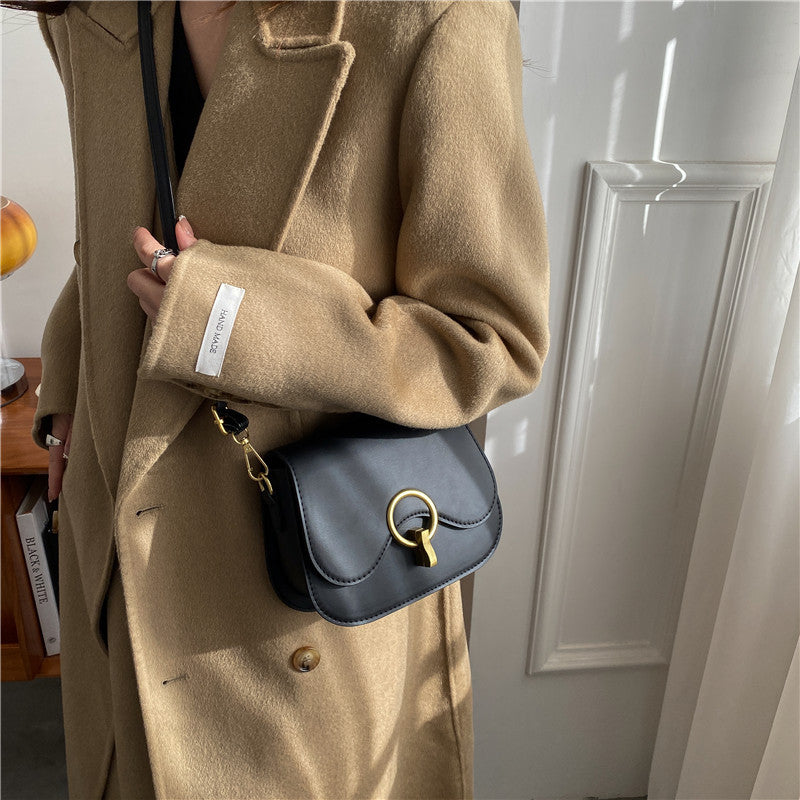 Vintage Saddle Bag for Women - Stylish and Simple Design