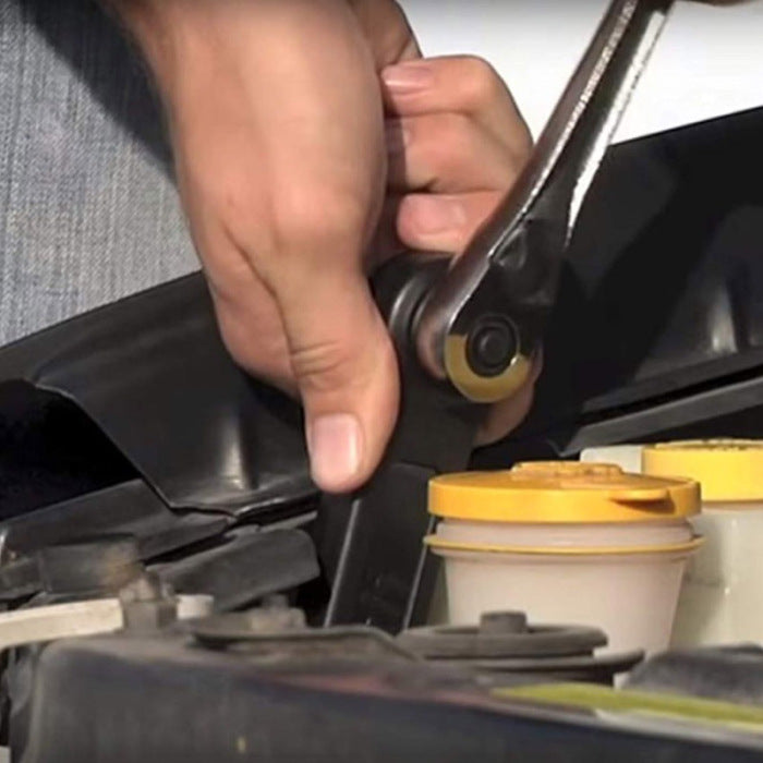 Universal Extension Wrench for Versatile Use