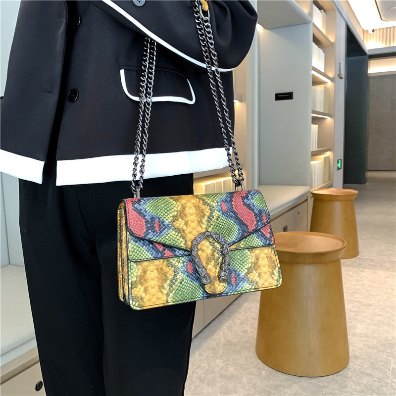 2023 New Women's Crocodile Pattern Chain Crossbody Bag