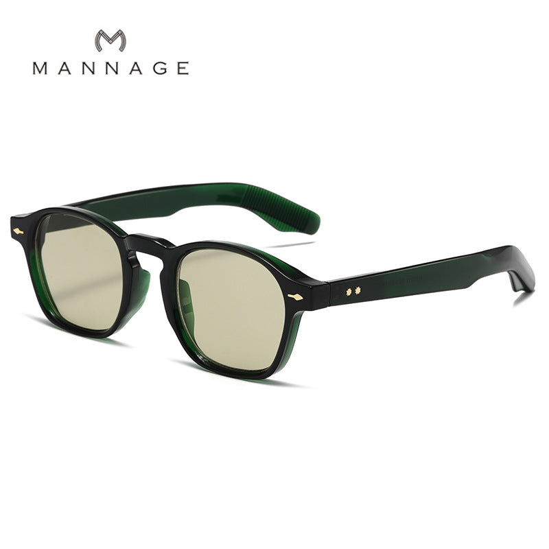 Trendy Gradient Lens Sunglasses with Unique Design
