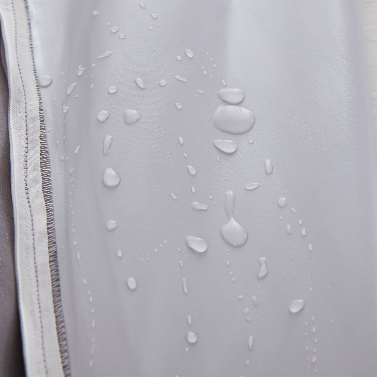 Waterproof Full Coverage Bed Cover with Zipper Design