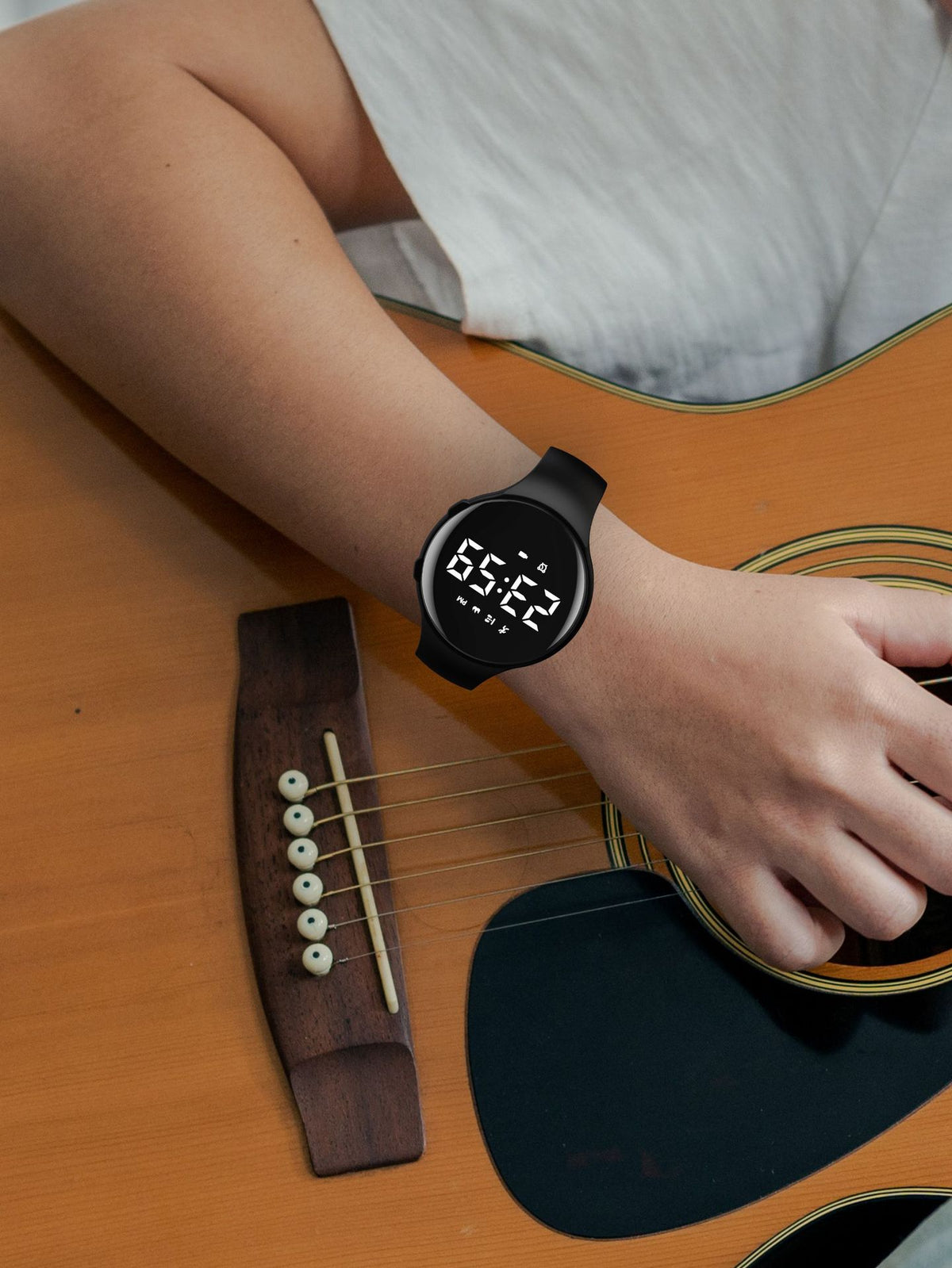 T6A Sporty Waterproof Watch for Students and Kids