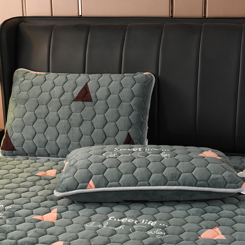 Thick Milk Velvet Quilted Mattress Protector Cover