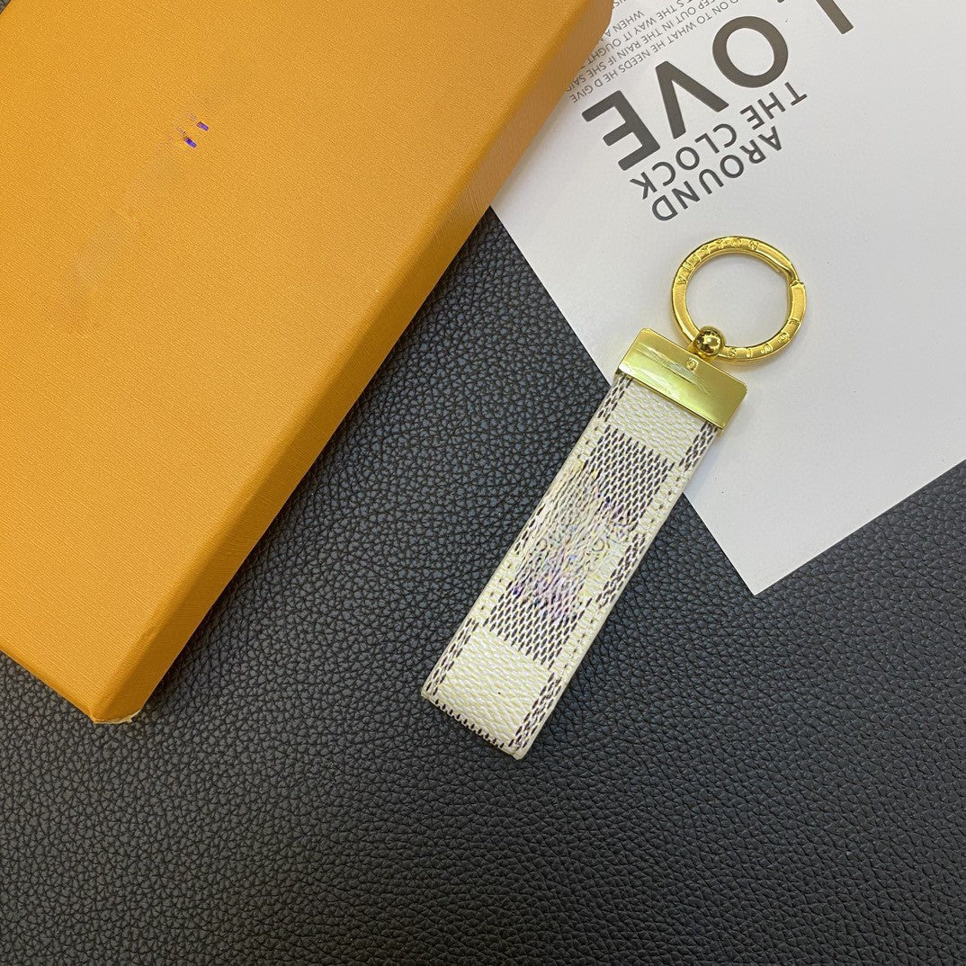 Luxury Leather Keychain Pendant for Fashion Bags
