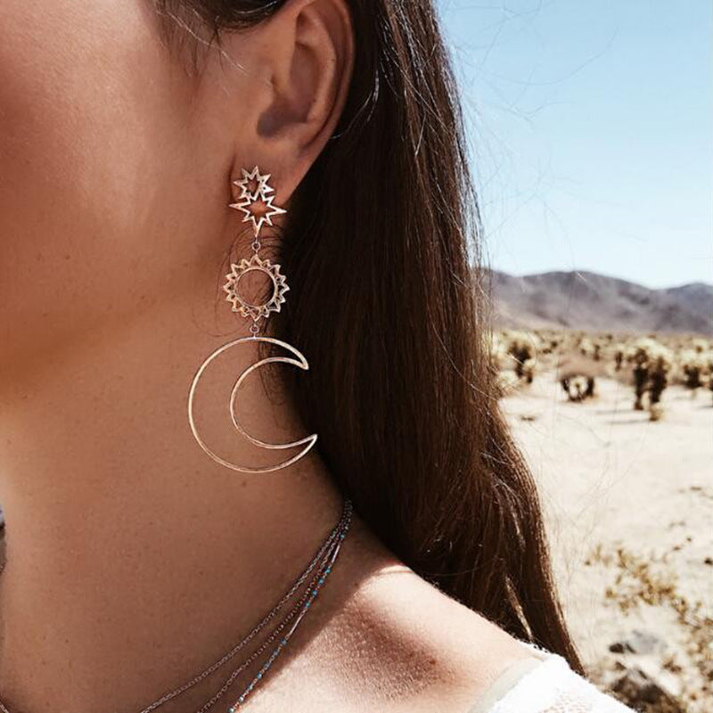 Vintage Style Hollow Star Moon Asymmetric Earrings