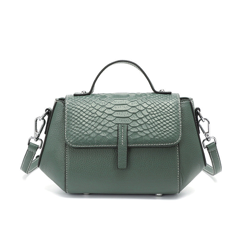 2022 New Leather Women's Shoulder Bag - Shell Design