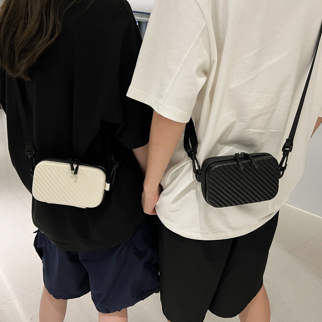 Trendy Hard-shell Crossbody Bag for Men and Women