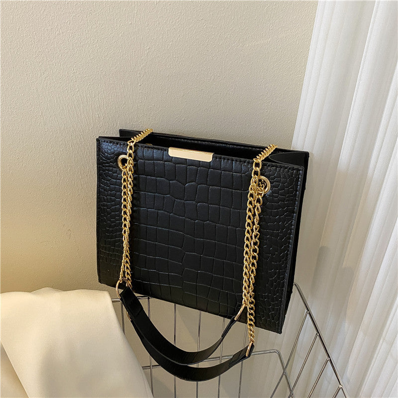 Trendy Women's Shoulder Bag with Chain - 2023 Collection