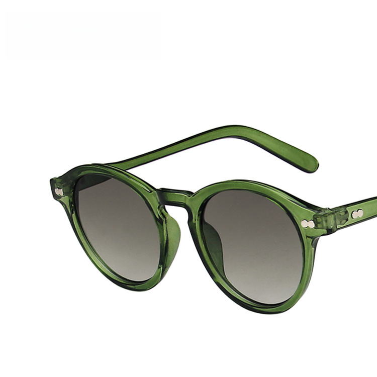 "Retro Round Frame Sunglasses for Trendy Men & Women"