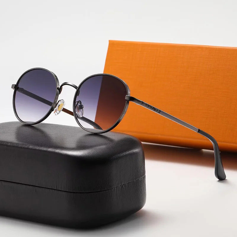 Luxury Square Sunglasses for Men and Women (Clover 29634)