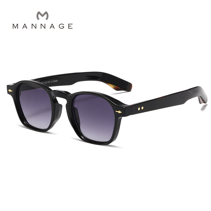 Trendy Gradient Lens Sunglasses with Unique Design