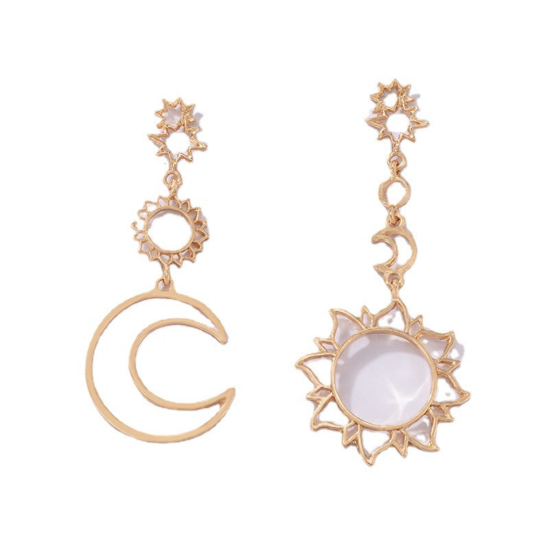 Vintage Style Hollow Star Moon Asymmetric Earrings