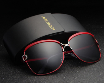 Women's Retro Polarized Sunglasses with UV Protection