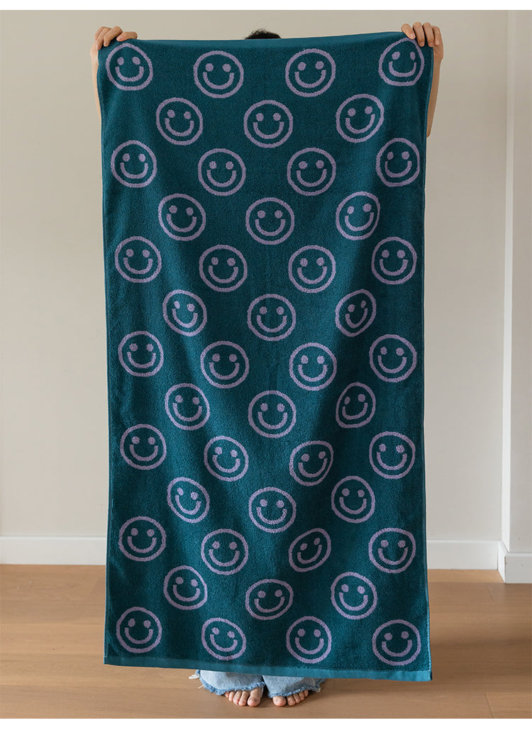 2-Sided Smile Pattern Combed Cotton Face Towel