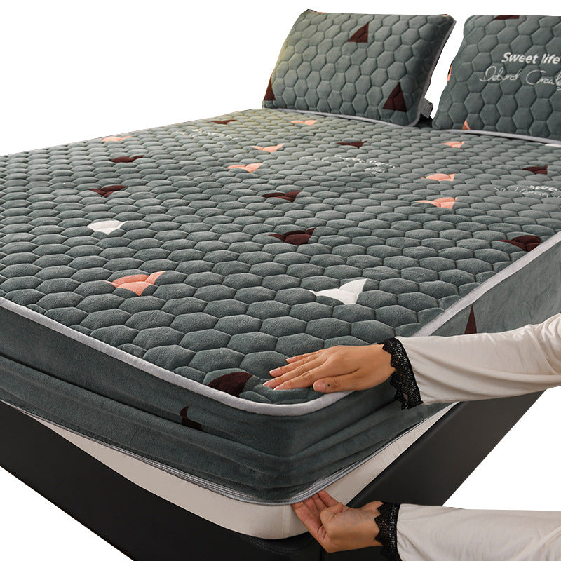 Thick Milk Velvet Quilted Mattress Protector Cover