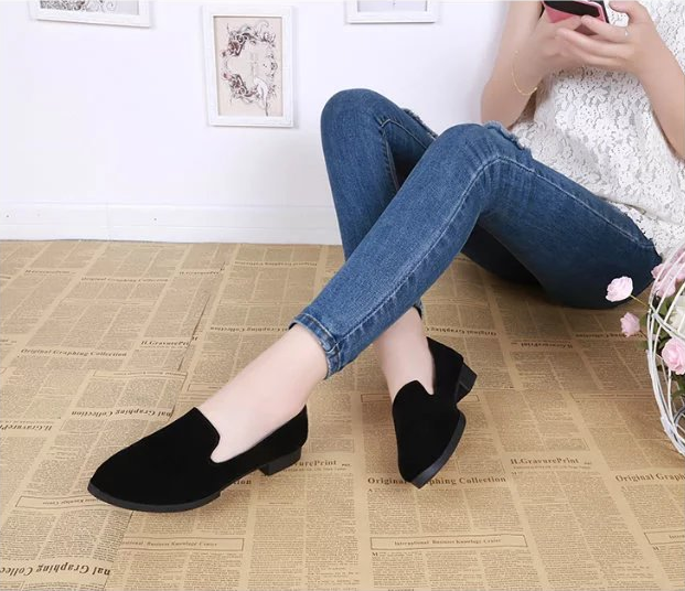 Suede Round Toe Slip-On Flat Casual Shoes